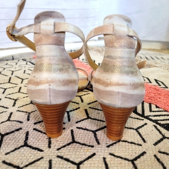 VAN ELI TEXTURED WEAVE EARTH TONES WEDGE SANDAL, SZ 9 - Picture 7 of 16